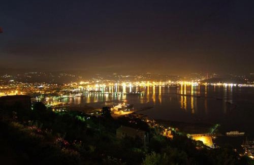 La Spezia Historic Centre Hotel | AlbergoTeatro