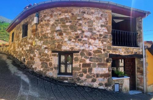 Aciera Hostal | Albergue de Aciera