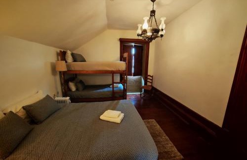 Valenca Casa | Albergue e AL O Brasão Valença