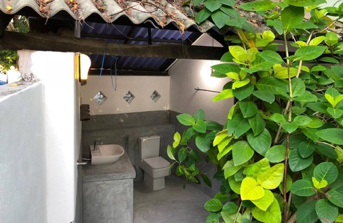 Pottuvil Division 2 Hotel | Albero Cabanas