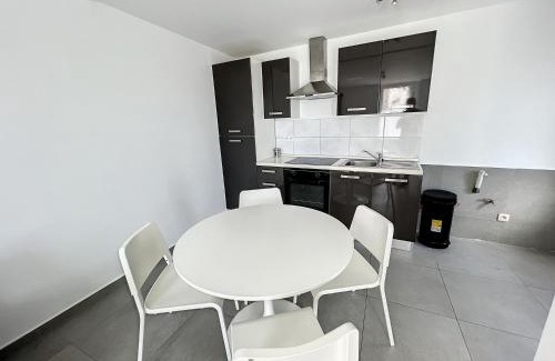 Ransart Casa | Albert 18 Brussels-charleroi-airport