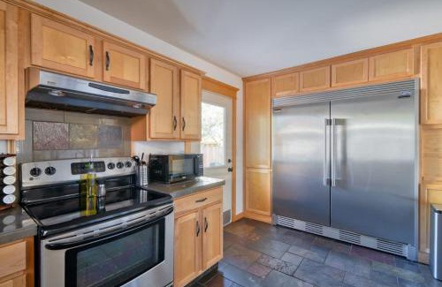 Alberta Arts District Casa | Alberta Arts Luxury Sleeps 4 Walk Score 99