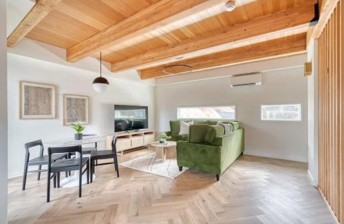 Alberta Arts District Casa | AlbertaArts Happy Place Townhome - 91 WalkScore