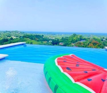 Laguna Villa | Albor Luxury Villa a Delightful tiny home with pool