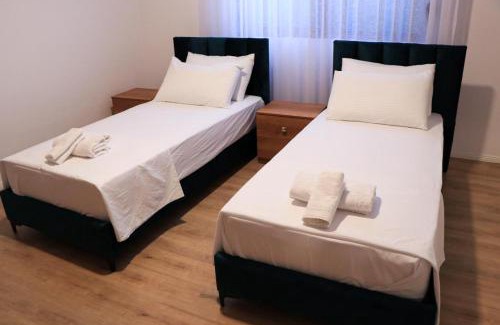 Sheqi i Vogel Casa | Albora Guest House 2