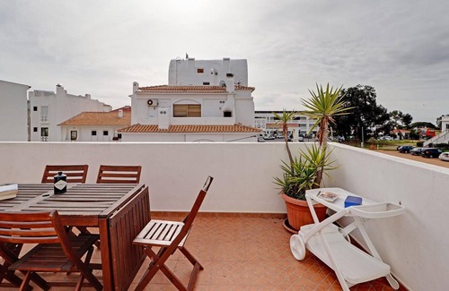 Areias de Sao Joao Apartamento | Albufeira Central in Albufeira