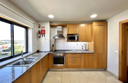 Montechoro Apartamento | Albufeira Modern 3 With Pool by Homing