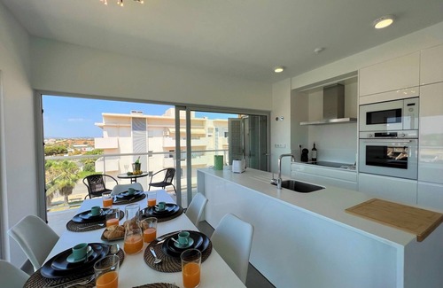 Correeira Apartamento | Albufeira Panoramic View With Pool by Homing