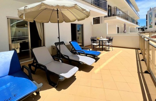 Correeira Apartamento | Albufeira Terrace With Pool by Homing