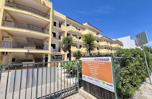 Areias de Sao Joao Apartamento | Albufeira Tropical View by Homing