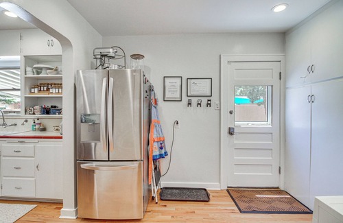 Nob Hill Cabaña | Albuquerque Adobe Cottage: Yard, Walkable Area