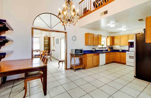 Paradise Hills Civic Cabaña | Albuquerque Home w/ Spacious Yard & Fire Pit!