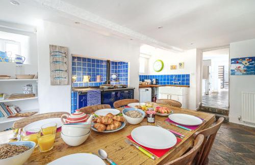 Charmouth Casa | Albury House