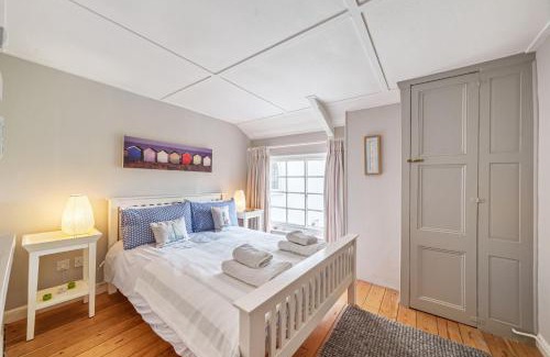 Charmouth Casa | Albury House