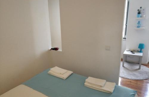 Santo Amaro Apartamento | Alcantara Quiet & Calm in Lisbon