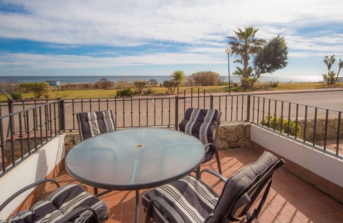Puerto de la Duquesa Chalet De Esquí | Aldea Beach 152 Townhouse