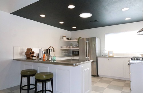 Lodi Casa | Alder Glen Getaway - Close to Wineries & Lodi Lake - Solar powered & EV hook-up