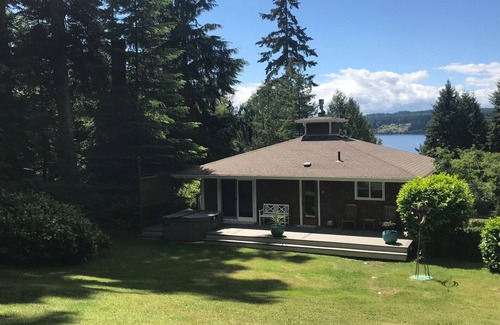 Freeland Casa | Alder House at Beverly Beach Whidbey Island
