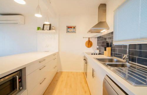 Aldinga Beach Casa | Aldinga Beach Break - C21 SouthCoast Holidays
