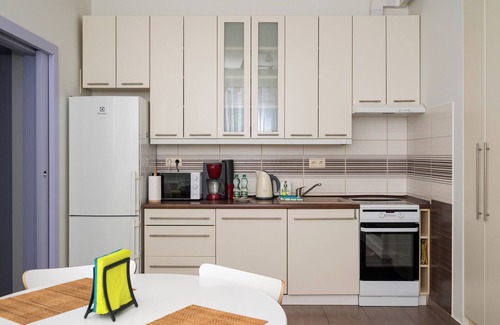 Wlochy Apartamento | Aleja Krakowska Homely Apartment