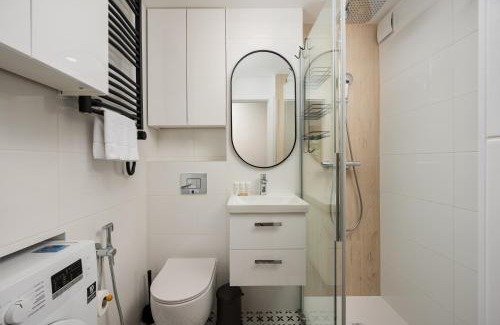 Praga Poludnie Apartamento | Aleja Waszyngtona Chic Apartment by BookingHost