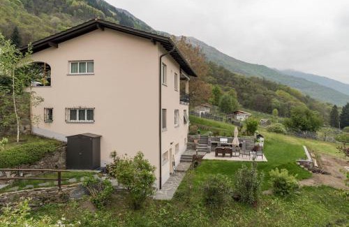 Riazzino Casa | Ales Green