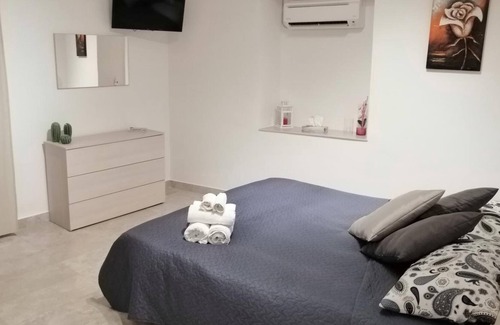 Mazzarino Cama Y Desayuno | Alessi Suites & Studio