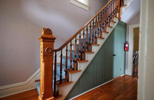 Washington Casa | Aletha-Marie Krog House