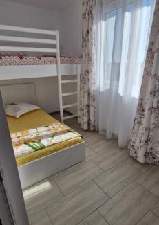 2 Mai Casa | Alex și Maria