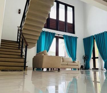 Ekala Casa | Alex's Place