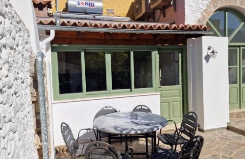 Leonidio Apartamento | Alexander House 1