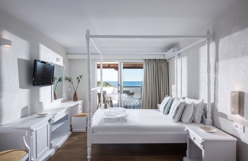 Agia Pelagia Hotel | Alexander House