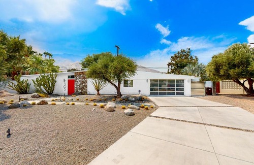 Racquet Club Estates Casa | Alexander in the Sun Permit# 3875