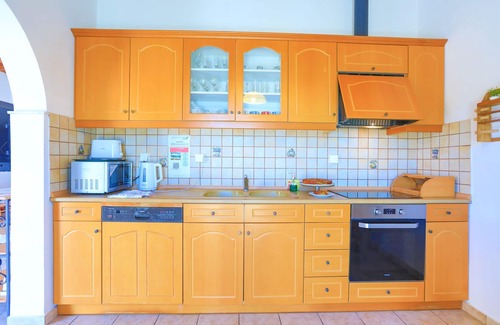 Agios Stefanos Apartamento | Alexandra Bay Front: Sea Views, WiFi, A/C, Sleeps 6