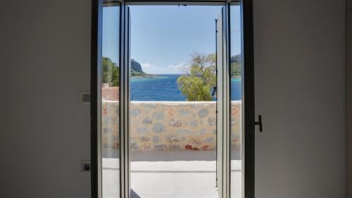 Limeni Casa | Alexandra's House