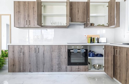Kato Polemidia Apartamento | Alexis Court II - Two Bedroom Apartment, Sleeps 4