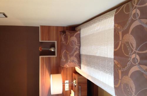 Gyor Hotel | Alfa Hotel