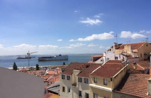 Santo Estevao Apartamento | Alfama Delight Panoramic River and Historic City Views 3 Bedrooms and 2 Bathrooms AC 18th Century Building