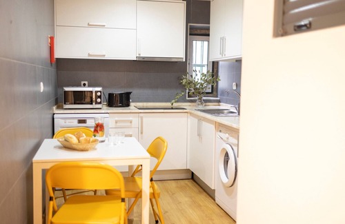 Se Apartamento | Apartamento confortable con vista para el rio, totalmente equipado, muy cerca del centro de Lisboa, en el tradicional barrio de Alfama.