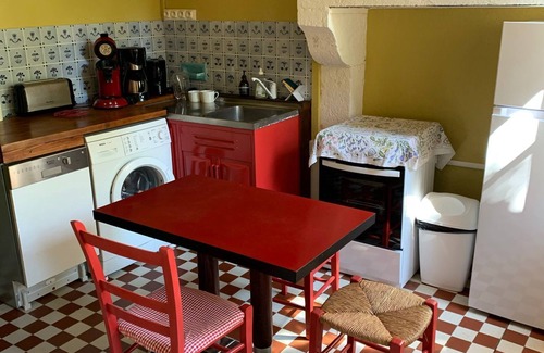 Sainpuits Casa | Alfred and George, The Appendix