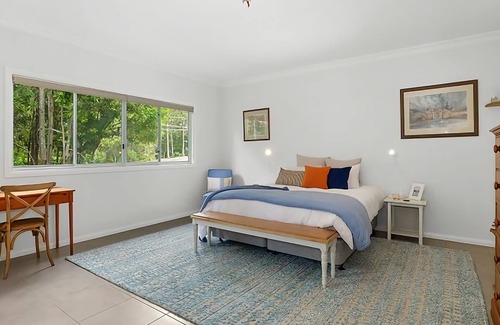 Nambucca Heads Casa | Welcome to Alfred's Rest - a stunning coastal haven with luxe décor and modern amenities.