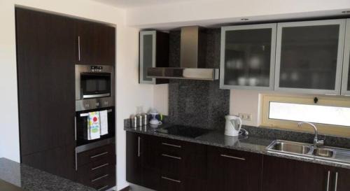 Estombar Apartamento | Algarver III- Lagoa Vale da Pinta golf apartment, swim pool, near Water Park and beaches