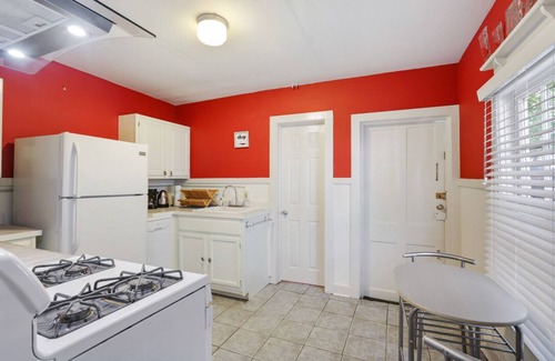 Algiers Point Casa | Algiers Point 2 habitaciones, 1 baño cerca de French Quarter, Federal City y CBD