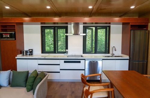 South Algonquin Cabina | Algonquin's Edge Resort | Waterview 1