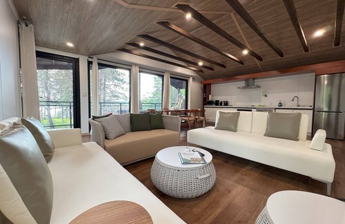 South Algonquin Cabina | Algonquin's Edge Resort | Waterview 5