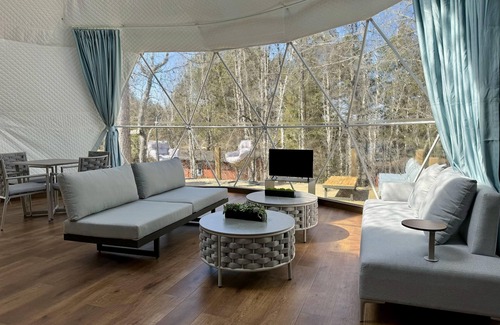 South Algonquin Cabina | Algonquin's Edge Resort | Dome 8