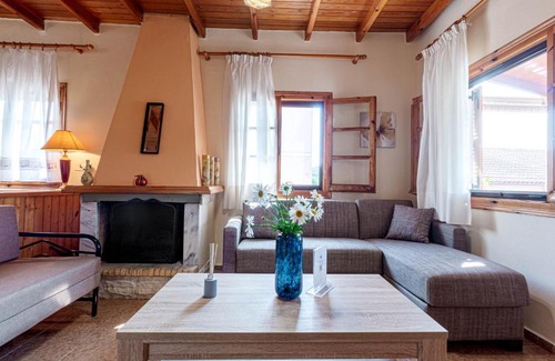 Corfu Casa | Alice Cottage in Viros Village