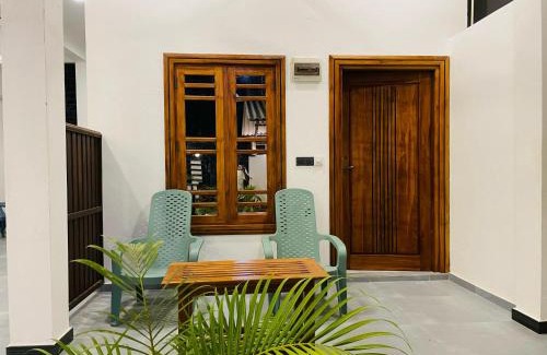 Pottuvil Division 2 Hotel | Alice Rest Arugambay