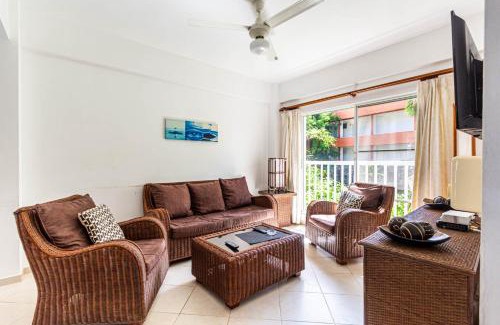 El Batey Apartamento | Alicia Beach, Hispaniola Sol, great location - no car needed!