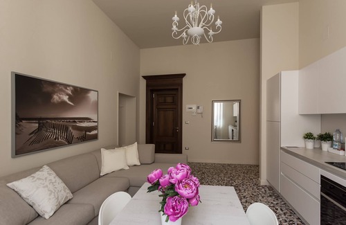 Ravenna Apartamento | Alighieri Theatre charming suite
